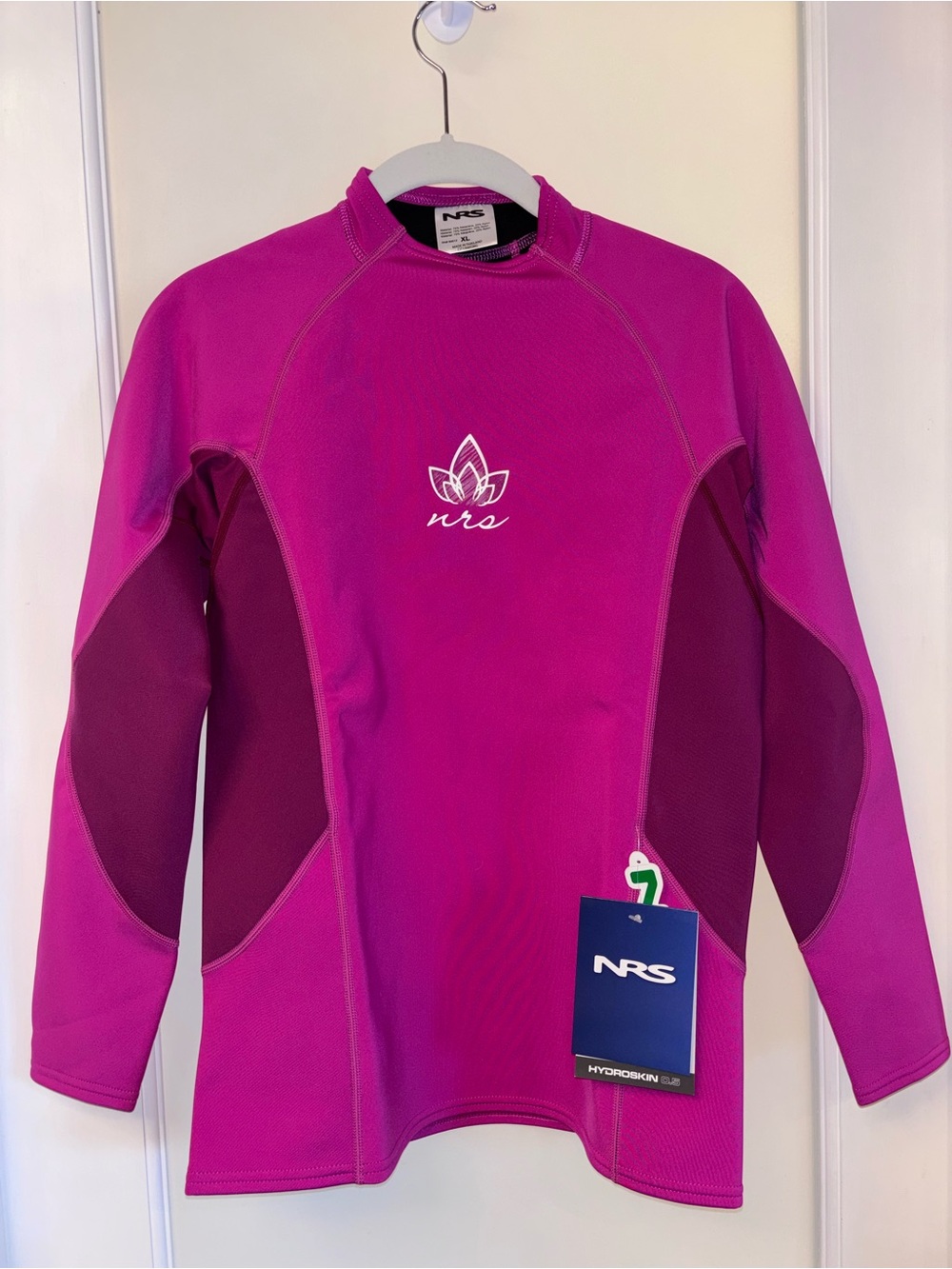 NWT NRS hydroskin shirt long sleeve